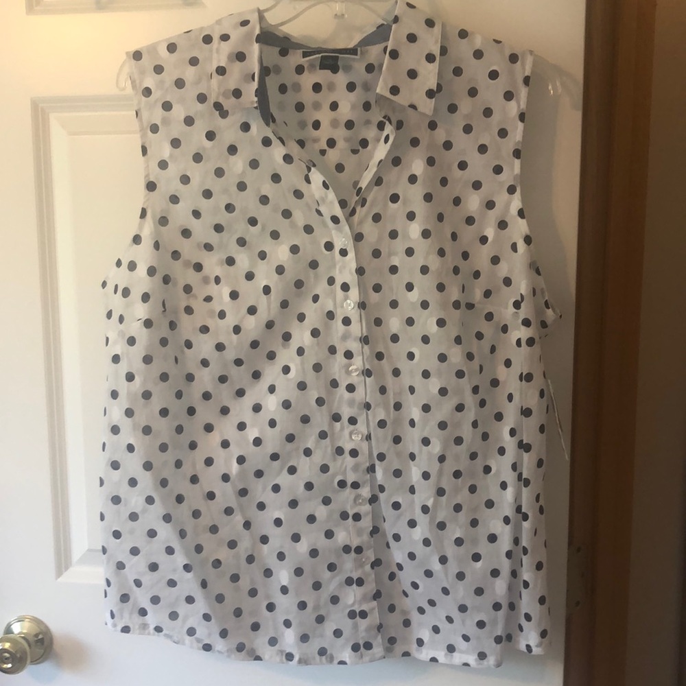 NWT Karen Scott Button Down Tank
